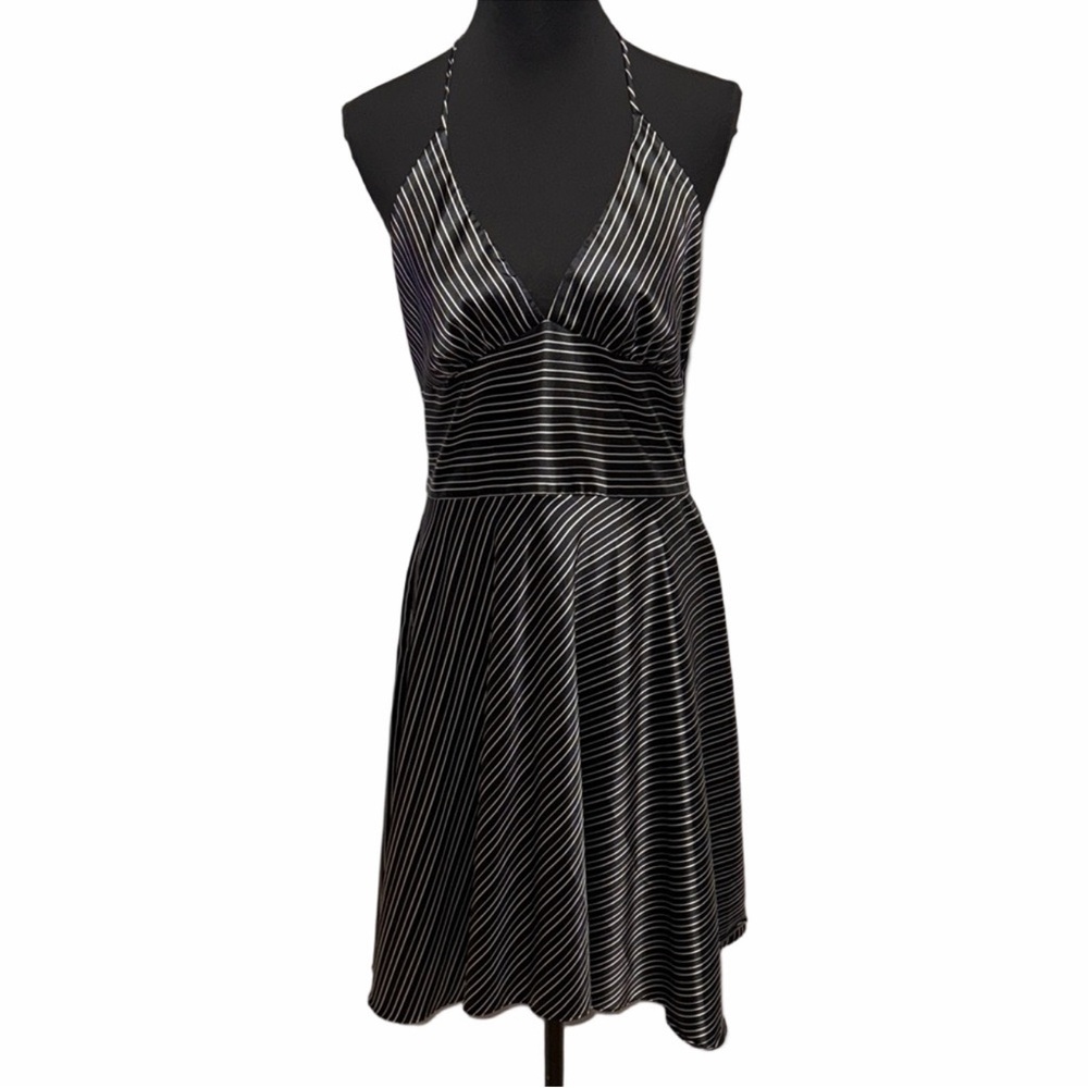 Studio Y Juniors 15/16 Black White Striped Halter Midi Dress